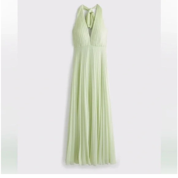 Abercrombie & Fitch Dresses & Skirts - Abercrombie Green Halter Maxi Dress